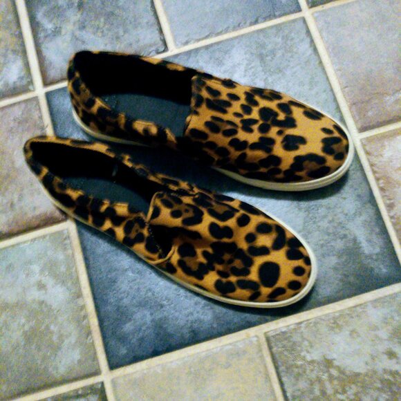 Ladies size 10 A New Day slip on animal print sneakers shoes - Picture 8 of 8